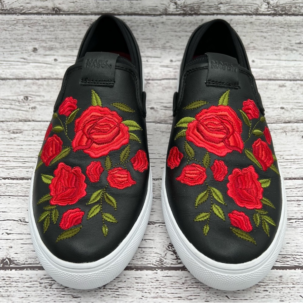 Marc Nasan L.A. Razor Cup Rosie Black Slip-on Sneaker Size 10